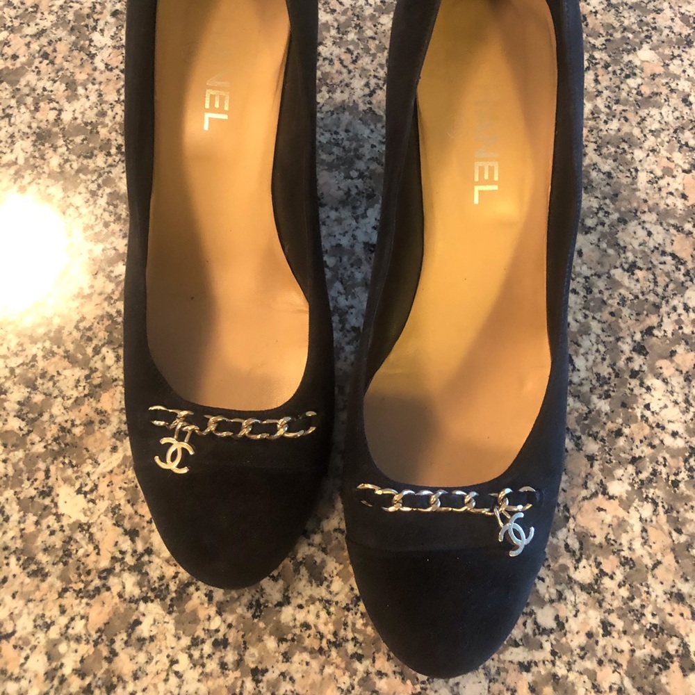 The Most Classic CHANEL heels, black suede